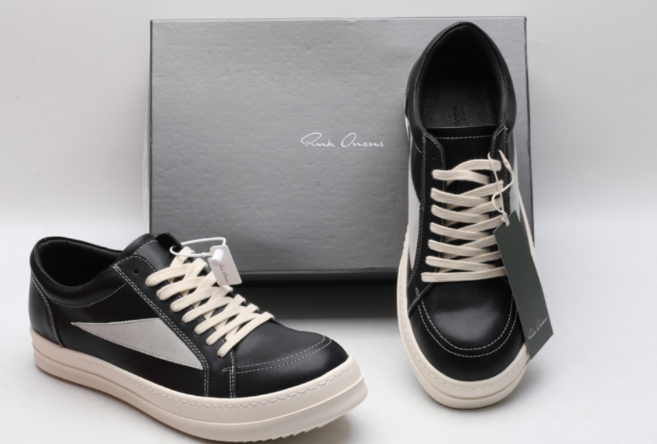 Rick Owen’s Low-Top sneakers