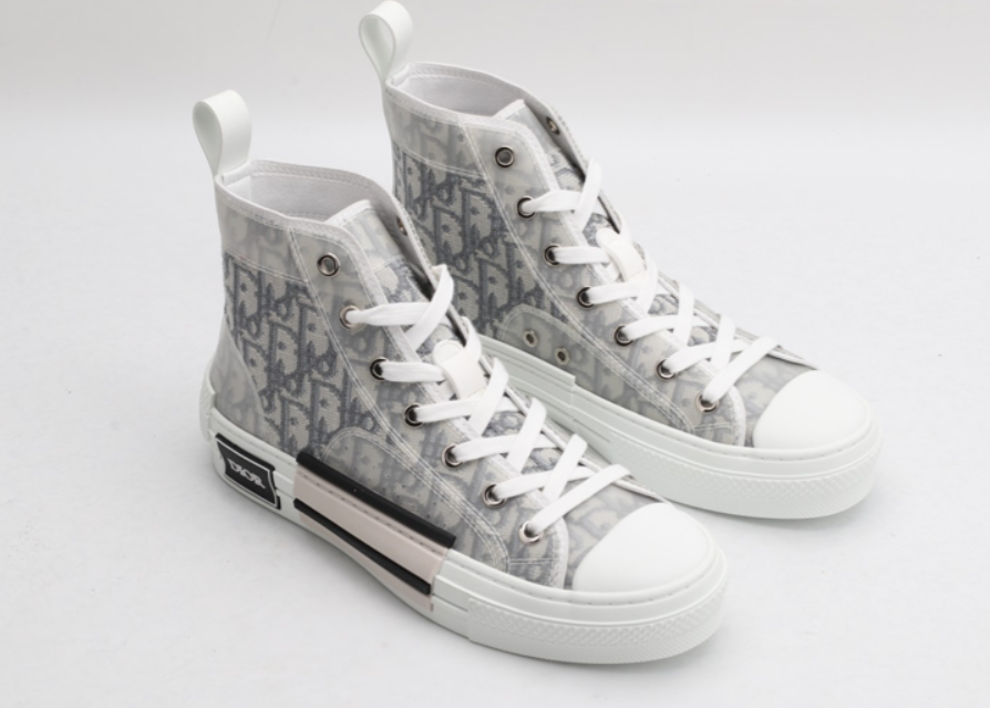 Dior B23 High-Top Oblique Sneaker – Signature Monogram Design
