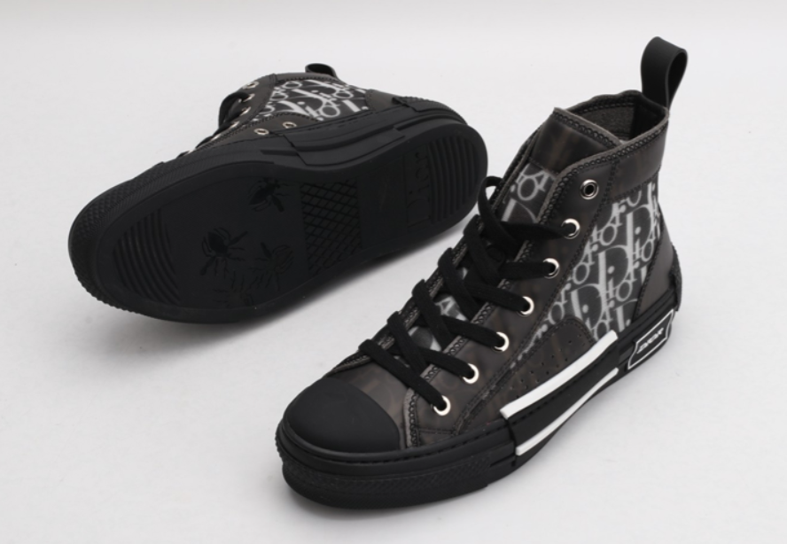 Dior B23 High-Top Oblique Sneaker – Signature Monogram Design