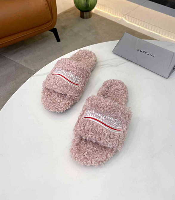 Balenciaga Teddy Fleece Slides – Multiple Colors