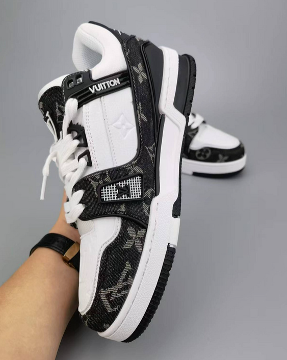 Louis Vuitton LV Trainer Sneaker – Black & White Monogram