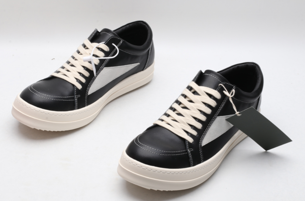 Rick Owen’s Low-Top sneakers