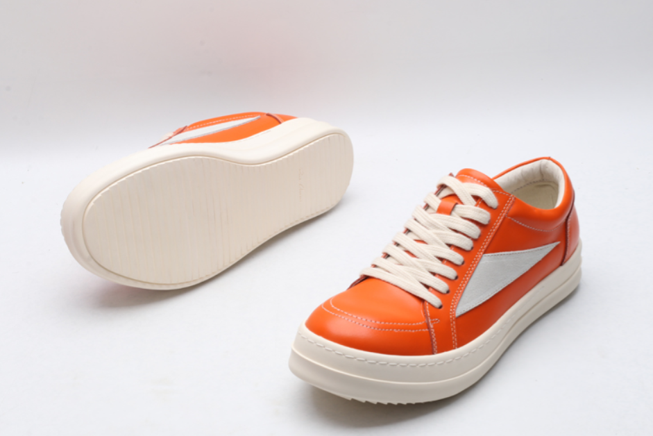 Rick Owen’s Low-Top sneakers