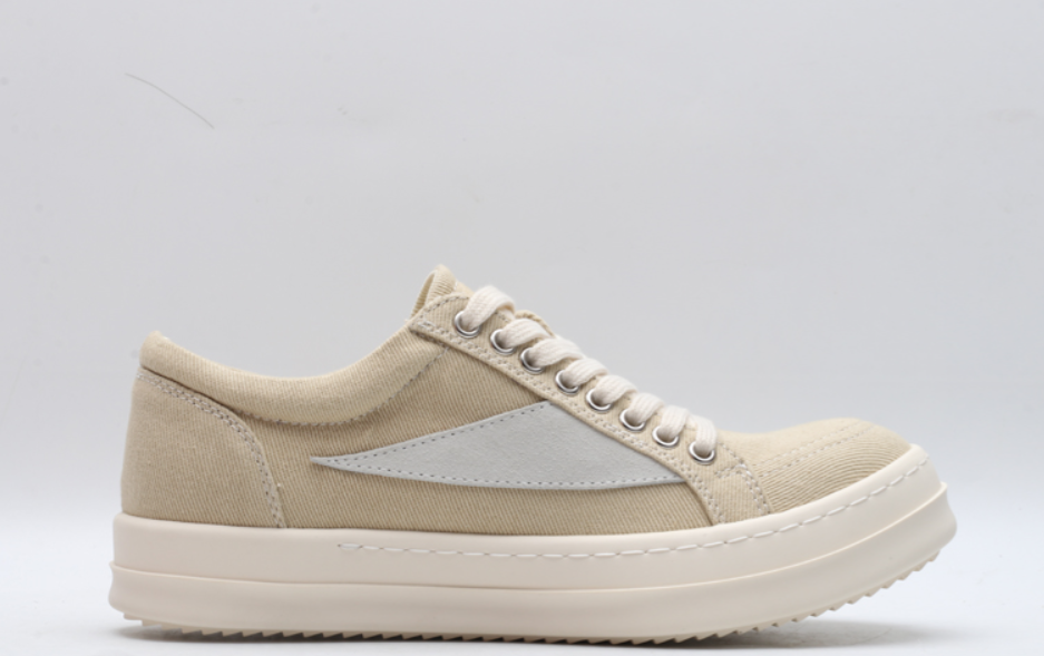 Rick Owen’s Low-Top sneakers