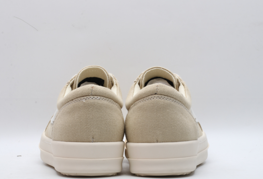 Rick Owen’s Low-Top sneakers