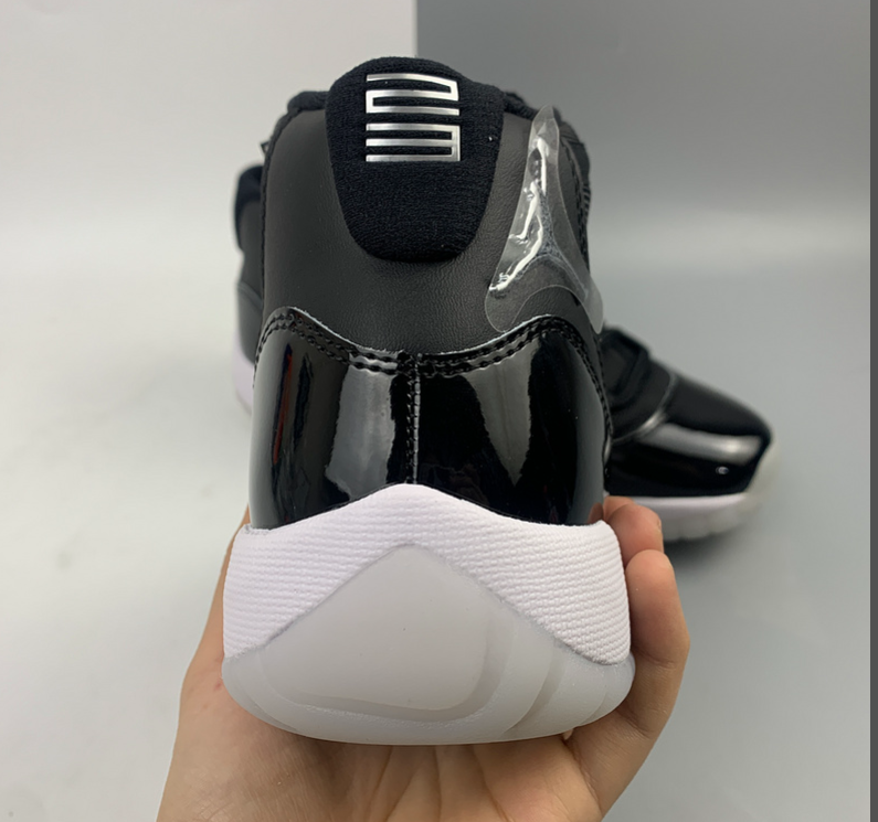 Air Jordan 11 Retro “Space Jam”