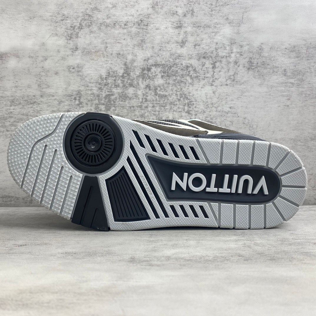 Louis Vuitton LV Trainer Sneakers